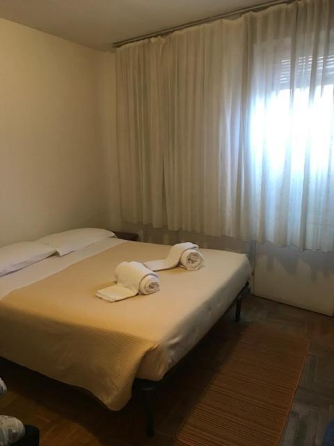 Hotel Carillon Lavena Ponte Tresa Ngoại thất bức ảnh